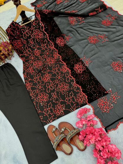 PD1110 DESIGNER READYMADE TOP BOTTOM & DUPATTA COLLECTIONS - Image 2