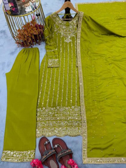 PD 1085 GREEN HEAVY PAKISTANI SUITS ONLINE SHOPPING - Image 4