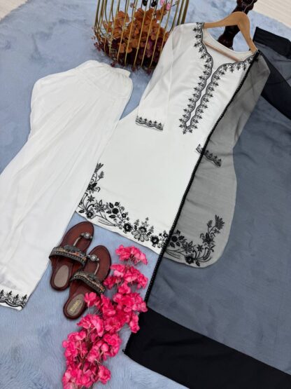 AD205 NATURAL CREPE TOP & FARSHI PLAZZO WITH DUPATTA FOR WOMEN AD205 NATURAL CREPE TOP & FARSHI PLAZZO, BEST QUALITY PAKISTANI SUITS, ONLINE SHOPPING SUITS, PAKISTANI SALWAR KAMEEZ, PAKISTANI SUITS AT MANUFACTURER PRICE, PAKISTANI SUITS BEST PRICE, PAKISTANI SUITS IN SURAT, PAKISTANI SUITS ONLINE SHOPPING  AD, ANAMSA, Gown, PLAZZO, READYMADE, Single, Suits, VRINDAVAN FASHION