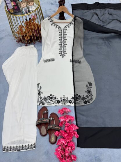 AD205 NATURAL CREPE TOP & FARSHI PLAZZO WITH DUPATTA FOR WOMEN AD205 NATURAL CREPE TOP & FARSHI PLAZZO, BEST QUALITY PAKISTANI SUITS, ONLINE SHOPPING SUITS, PAKISTANI SALWAR KAMEEZ, PAKISTANI SUITS AT MANUFACTURER PRICE, PAKISTANI SUITS BEST PRICE, PAKISTANI SUITS IN SURAT, PAKISTANI SUITS ONLINE SHOPPING  AD, ANAMSA, Gown, PLAZZO, READYMADE, Single, Suits, VRINDAVAN FASHION