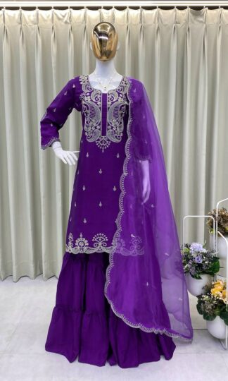 BE 352 WEDDING SEASON INDO WESTERN LEHENGA SETBE 352 WEDDING SEASON INDO WESTERN LEHENGA SET