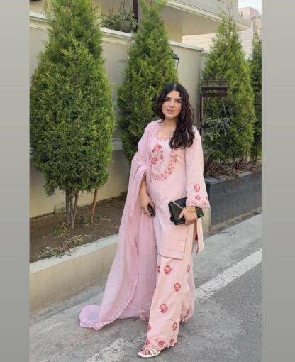 LADY LOOK 001 SALWAR KAMEEZ WHOLESALER SURAT BEST QUALITY PAKISTANI SUITS, LADY LOOK 001 SALWAR KAMEEZ WHOLESALER SURAT, ONLINE SHOPPING SUITS, PAKISTANI SUITS AT MANUFACTURER PRICE, PAKISTANI SUITS LATEST COLLECTION, PAKISTANI SUITS WHOLESALE, PAKISTANI SUITS WHOLESALE DELHI  Pakistani Suits, Salwar Kameez, Single, Suits