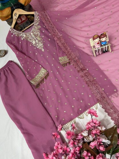 LC 1356 PEACH GEORGETTE KURTI PANT SET ONLINE WHOLESALE - Image 4