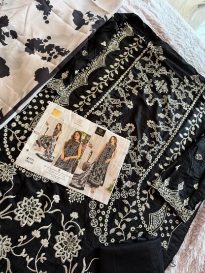 ZIAAZ DESIGNS 852 PAKISTANI SUITS FOR WOMEN - Image 3