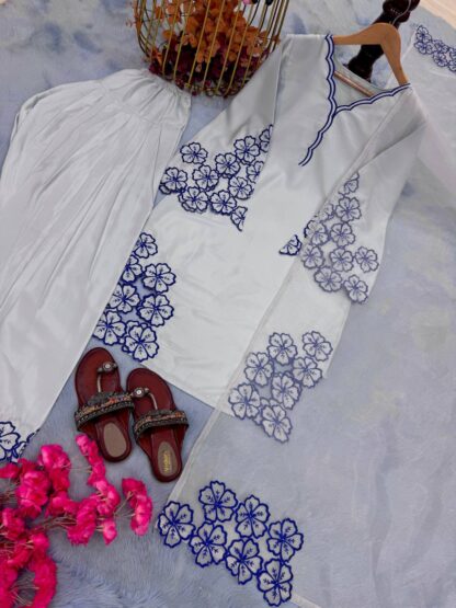 LADY LOOK 002 FARSHI SUITS WITH DUPATTA BEST QUALITY PAKISTANI SUITS, LADY LOOK 002 FARSHI SUITS WITH DUPATTA, ONLINE SHOPPING SUITS, PAKISTANI SALWAR KAMEEZ, PAKISTANI SUITS AT MANUFACTURER PRICE, PAKISTANI SUITS BEST PRICE, PAKISTANI SUITS IN SURAT  Pakistani Suits, PAKISTANI SUITS BRAND, PAKISTANI SUITS DESIGN, PAKISTANI SUITS FOR WOMEN, PAKISTANI SUITS IN INDIA, PAKISTANI SUITS ONLINE, PAKISTANI SUITS ONLINE INDIA, PAKISTANI SUITS SURAT, PAKISTANI WHOLESALE CLOTHES SUPPLIER, READYMADE, READYMADE PAKISTANI SUITS, Single, SINGLE PIECE PAKISTANI SUITS ONLINE, Suits, WHOLESALE PAKISTANI SUITS IN SURAT