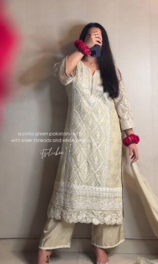 LADY LOOK 008 PAKISTANI SUITS SINGLE PIECELADY LOOK 008 PAKISTANI SUITS SINGLE PIECE