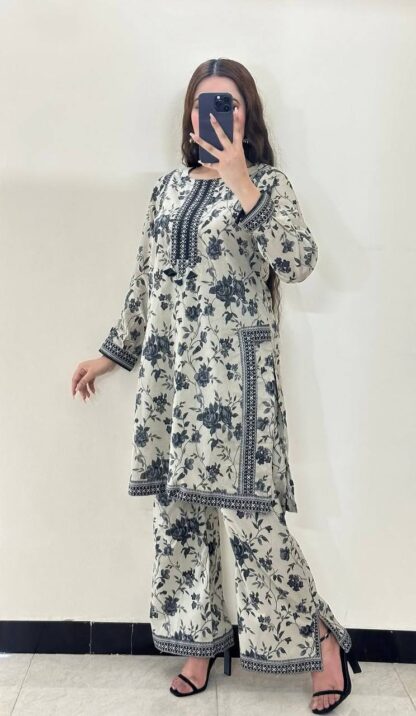 PD 1124 CO-ORDS SET MANUFACTURER IN SURAT BEST QUALITY PAKISTANI SUITS, ONLINE SHOPPING SUITS, PAKISTANI SALWAR KAMEEZ, PAKISTANI SUITS AT MANUFACTURER PRICE, PAKISTANI SUITS BEST PRICE, PAKISTANI SUITS IN SURAT, PD 1113 CO-ORDS SET WHOLESALER SURAT, PD 1124 CO-ORDS SET MANUFACTURER IN SURAT  CO-ORDS SET, Pakistani Suits, PAKISTANI SUITS BRAND, PAKISTANI SUITS DESIGN, PAKISTANI SUITS FOR WOMEN, PAKISTANI SUITS IN INDIA, PAKISTANI SUITS ONLINE, PAKISTANI SUITS ONLINE INDIA, PAKISTANI SUITS SURAT, PAKISTANI WHOLESALE CLOTHES SUPPLIER, READYMADE, READYMADE PAKISTANI SUITS, Single, SINGLE PIECE PAKISTANI SUITS ONLINE, Suits, WHOLESALE PAKISTANI SUITS IN SURAT