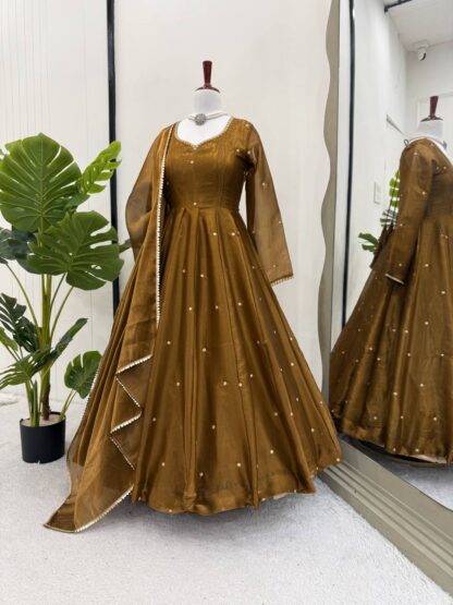 THE LIBAS COLLECTION 5897 JIMI CHOO SALWAR SUITS WITH PRICE BEST QUALITY PAKISTANI SUITS, ONLINE SHOPPING SUITS, PAKISTANI SALWAR KAMEEZ, PAKISTANI SUITS AT MANUFACTURER PRICE, PAKISTANI SUITS BEST PRICE, PAKISTANI SUITS IN SURAT, PAKISTANI SUITS ONLINE SHOPPING, THE LIBAS COLLECTION 5897 JIMI CHOO  READYMADE, Salwar Kameez, Single, Suits, THE LIBAS COLLECTION