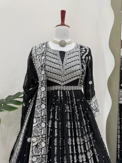 THE LIBAS COLLECTION 6453 BLACK LEHENGA WITH PRICE BEST QUALITY PAKISTANI SUITS, ONLINE SHOPPING SUITS, PAKISTANI SALWAR KAMEEZ, PAKISTANI SUITS AT MANUFACTURER PRICE, PAKISTANI SUITS BEST PRICE, PAKISTANI SUITS IN SURAT, PAKISTANI SUITS ONLINE SHOPPING, THE LIBAS COLLECTION 6453, THE LIBAS COLLECTION 6453 BLACK  READYMADE, RTC, Single, Suits, THE LIBAS COLLECTION