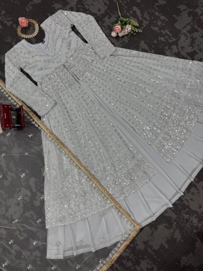 THE LIBAS COLLECTION 6453 WHITE LEHENGA AT BEST PRICE BEST QUALITY PAKISTANI SUITS, ONLINE SHOPPING SUITS, PAKISTANI SALWAR KAMEEZ, PAKISTANI SUITS AT MANUFACTURER PRICE, PAKISTANI SUITS BEST PRICE, PAKISTANI SUITS IN SURAT, PAKISTANI SUITS ONLINE SHOPPING, THE LIBAS COLLECTION 6453 WHITE  READYMADE, RTC, Single, Suits, THE LIBAS COLLECTION