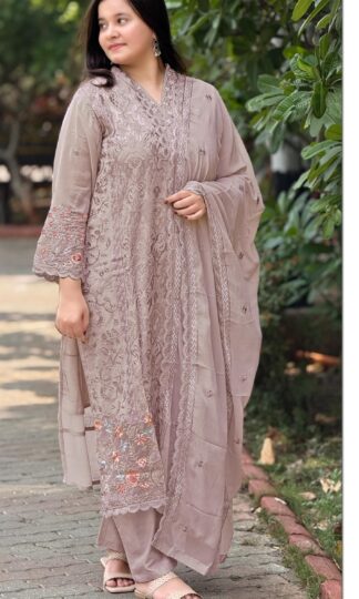 SHANAYA S 212 C PAKISTANI SUITS WITH PRICESHANAYA S 212 C PAKISTANI SUITS WITH PRICE