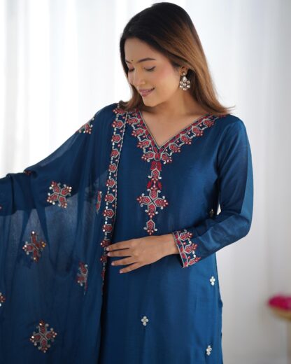 SSR 5005 BLUE SALWAR SUITS ONLINE SUPPLIER DESIGNER SUITS AT WHOLESALE PRICE, DESIGNER SUITS WHOLESALER, SALWAR KAMEEZ MANUFACTURER, SALWAR KAMEEZ WHOLESALER, SSR 5005 BLUE  READYMADE, Salwar Kameez, SALWAR SUITS, SALWAR SUITS FOR WOMEN, SALWAR SUITS ONLINE IN INDIA, SALWAR SUITS ONLINE SHOPPING, SALWAR SUITS ONLINE SUPLLIER, SHARARA SUITS ONLINE SHOPPING, Single, SSR, Suits