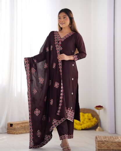SSR 5005 PURPLE WHOLESALE SALWAR SUITS ONLINE DESIGNER SUITS AT WHOLESALE PRICE, DESIGNER SUITS WHOLESALER, SALWAR KAMEEZ MANUFACTURER, SALWAR KAMEEZ WHOLESALER, SSR 5005 PURPLE  READYMADE, Salwar Kameez, SALWAR SUITS, SALWAR SUITS FOR WOMEN, SALWAR SUITS ONLINE IN INDIA, SALWAR SUITS ONLINE SHOPPING, SALWAR SUITS ONLINE SUPLLIER, SHARARA SUITS ONLINE SHOPPING, Single, SSR, Suits