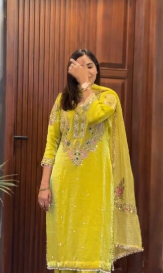 LG 1991 FARSI SALWAAR SUIT WITH DUPATTA FOR WOMENLG 1991 FARSI SALWAAR SUIT WITH DUPATTA FOR WOMEN