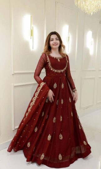 LG 2006 PARTY WEAR GOWN ONLINE WHOLESALE IN SURATLG 2006 PARTY WEAR GOWN ONLINE WHOLESALE IN SURAT
