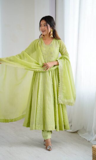 SRK 5293 LIGHT PASTEL GREEN ANARKALI GOWN ONLINESRK 5293 LIGHT PASTEL GREEN ANARKALI GOWN ONLINE