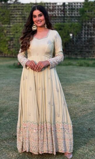 SSR 528 GOWN FOR WOMEN AT BEST PRICESSR 528 GOWN FOR WOMEN AT BEST PRICE
