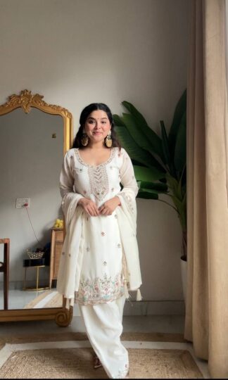 LOOMEERA LM 10 WHITE SALWAR KAMEEZ WHOLESALERLOOMEERA LM 10 WHITE SALWAR KAMEEZ WHOLESALER