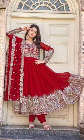 PD 1137 RED DESIGNER INDIAN GOWN AT BEST PRICEPD 1137 RED DESIGNER INDIAN GOWN AT BEST PRICE