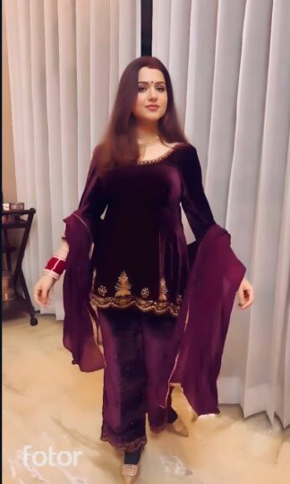 KF 1661 DESIGNER PARTY WEAR HEAVY VISCOSE VELVET SUIT SETKF 1661 DESIGNER PARTY WEAR HEAVY VISCOSE VELVET SUIT SET