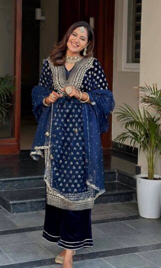 LC 1409 PAKISTRANI SUITS FOR WINTERLC 1409 PAKISTRANI SUITS FOR WINTER