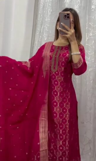 THE LIBAS COLLECTION BANARSI JENI SUIT SET ONLINETHE LIBAS COLLECTION BANARSI JENI SUIT SET ONLINE