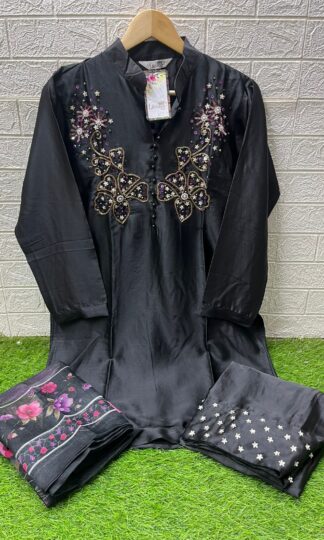 LAXURIA TRENDZ 1575 READYMADE PAKISTANI KURTI ONLINELAXURIA TRENDZ 1575 READYMADE PAKISTANI KURTI ONLINE