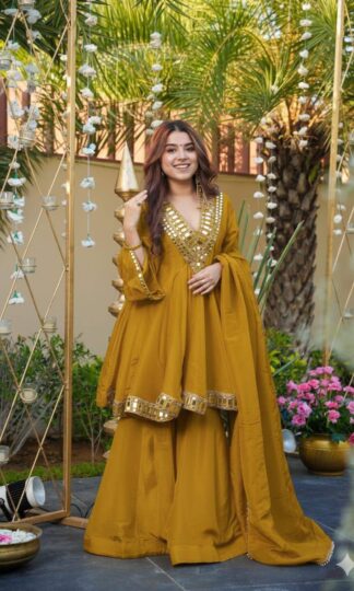 LG 2027 YELLOW PAKISTANI MIRARA WORK SUITS BUY ONLINELG 2027 YELLOW PAKISTANI MIRARA WORK SUITS BUY ONLINE