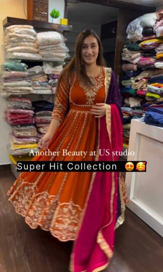 SSC 642 DESIGNER PARTY WEAR GOWN SET ONLINESSC 642 DESIGNER PARTY WEAR GOWN SET ONLINE