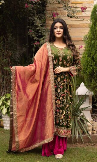 VELVET PAKISTANI KURTIS AND PLAZZO SET COLLECTION BY LC 1425VELVET PAKISTANI KURTIS AND PLAZZO SET COLLECTION BY LC 1425