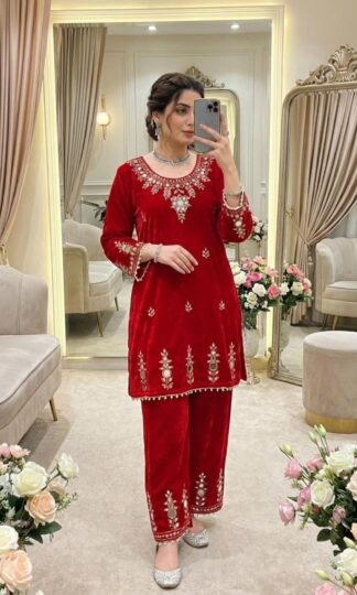 BE 323 RED VELVET EMBROIDERED DESIGNER CO-ORD SETBE 323 RED VELVET EMBROIDERED DESIGNER CO-ORD SET