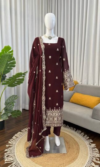 KD 1548 WHOLESALE PAKISTANI SUITS & LAWN PRINTED SUITS IN SURATKD 1548 WHOLESALE PAKISTANI SUITS & LAWN PRINTED SUITS IN SURAT