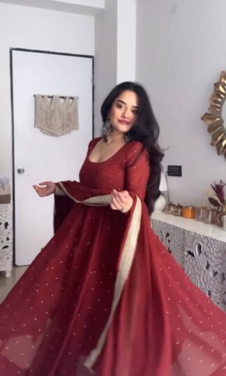 KD 1553 PARTY WEAR DESIGNER GOWN PLAZOO WITH DUPATTAKD 1553 PARTY WEAR DESIGNER GOWN PLAZOO WITH DUPATTA