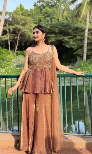 LG 2055 EMBROIDERED CROP TOP PALAZZO WITH NECK BAND DUPATTALG 2055 EMBROIDERED CROP TOP PALAZZO WITH NECK BAND DUPATTA