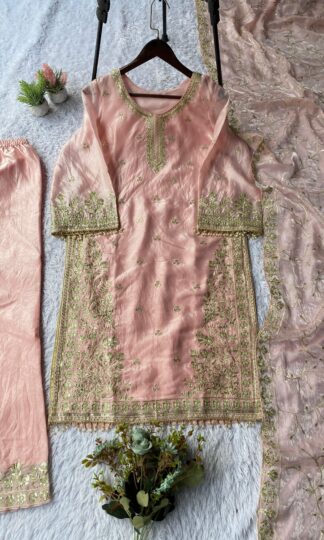 LG 2059 PEACH NEW SALWAR SUITS FOR WOMENLG 2059 PEACH NEW SALWAR SUITS FOR WOMEN
