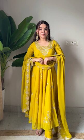 LOOMEERA LM 12 WOMEN KURTA & PANT SET WHOLESALE PRICELOOMEERA LM 12 WOMEN KURTA & PANT SET WHOLESALE PRICE