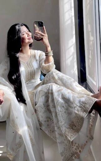 PD1139 PAKISTANI SUITS FOR WOMENPD1139 PAKISTANI SUITS FOR WOMEN