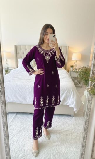 BE 323 PURPLE EMBROIDERED VELVET CO-ORD SET 2026BE 323 PURPLE EMBROIDERED VELVET CO-ORD SET 2026