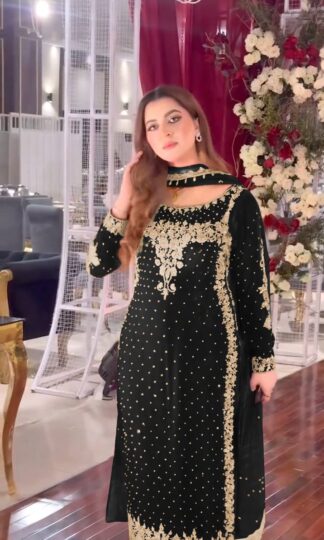 NSR 876 READYMADE VELVET PAKISTANI SUITS FOR ONLINE SHOPPINGNSR 876 READYMADE VELVET PAKISTANI SUITS FOR ONLINE SHOPPING