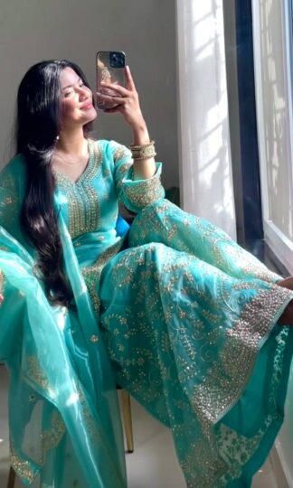PD1139 PARTY WEAR PLAZZO PAKISTANI SUITSPD1139 PARTY WEAR PLAZZO PAKISTANI SUITS