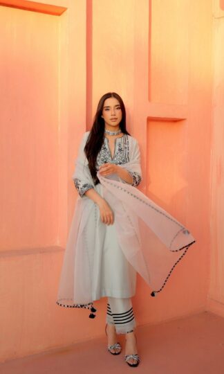 LG 2070 EXCLUSIVE 3 PIECE PANT PAIR WITH DUPATTA SETLG 2070 EXCLUSIVE 3 PIECE PANT PAIR WITH DUPATTA SET