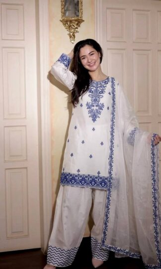 SRK 5336 PAKISTANI STYLE TOP BOTTOM DUPATTA SETSRK 5336 PAKISTANI STYLE TOP BOTTOM DUPATTA SET