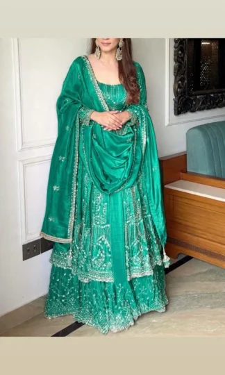 VLM 297 PAKISTANI GOWN MANUFACTURER IN SURATVLM 297 PAKISTANI GOWN MANUFACTURER IN SURAT