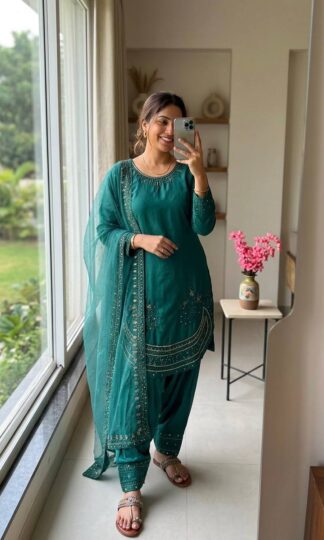 BUY PD 1143 BOTTEL GREEN FARSHI PALAZZO SUITS WHOLESALE IN SURATBUY PD 1143 BOTTEL GREEN FARSHI PALAZZO SUITS WHOLESALE IN SURAT