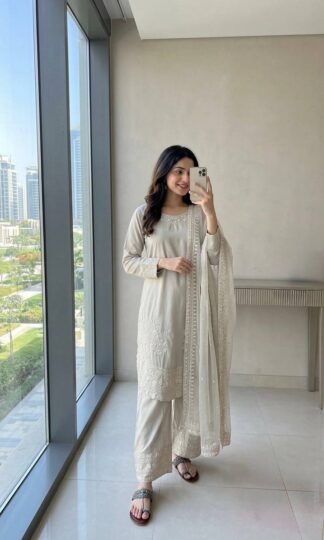 PD 1143 HEAVY DESIGNER FARSHI PALAZZO SUITS MANUFACTURER INDIAPD 1143 HEAVY DESIGNER FARSHI PALAZZO SUITS MANUFACTURER INDIA