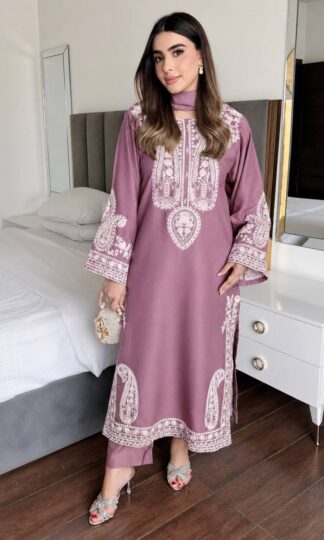 LC 1467 READYMADE PAKISTANI KURTI WITH PALZZO SETLC 1467 READYMADE PAKISTANI KURTI WITH PALZZO SET