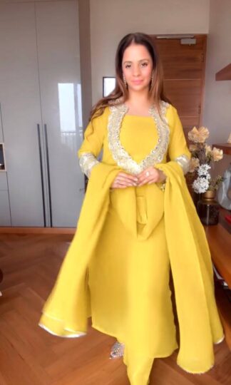 DHANI BOUTIQUE DB 40 YELLOW PAKISTANI TOP BOTTOM SUITS ONLINE SUPPLIERDHANI BOUTIQUE DB 40 YELLOW PAKISTANI TOP BOTTOM SUITS ONLINE SUPPLIER