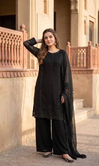 DHANI BOUTIQUE DB 42 PAKISTANI TOP PLAZZO WITH DUPATTA SUITS AT BEST PRICEDHANI BOUTIQUE DB 42 PAKISTANI TOP PLAZZO WITH DUPATTA SUITS AT BEST PRICE