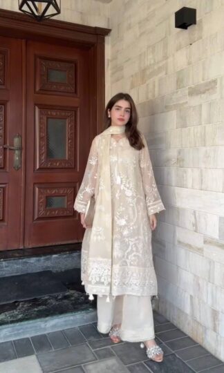 LADY LOOK 038 PAKISTANI DESIGNER READYMADE TOP PLAZZO COLLECTIONSLADY LOOK 038 PAKISTANI DESIGNER READYMADE TOP PLAZZO COLLECTIONS