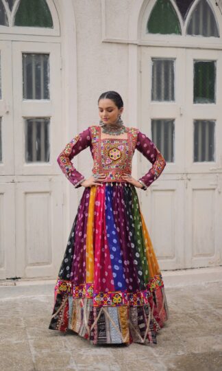 LW 7138 GARBA CHANIYA CHOLI FOR NAVRATRILW 7138 GARBA CHANIYA CHOLI FOR NAVRATRI